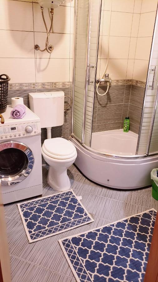 Spacious Downtown Apartment With A City View Prisztina Zewnętrze zdjęcie