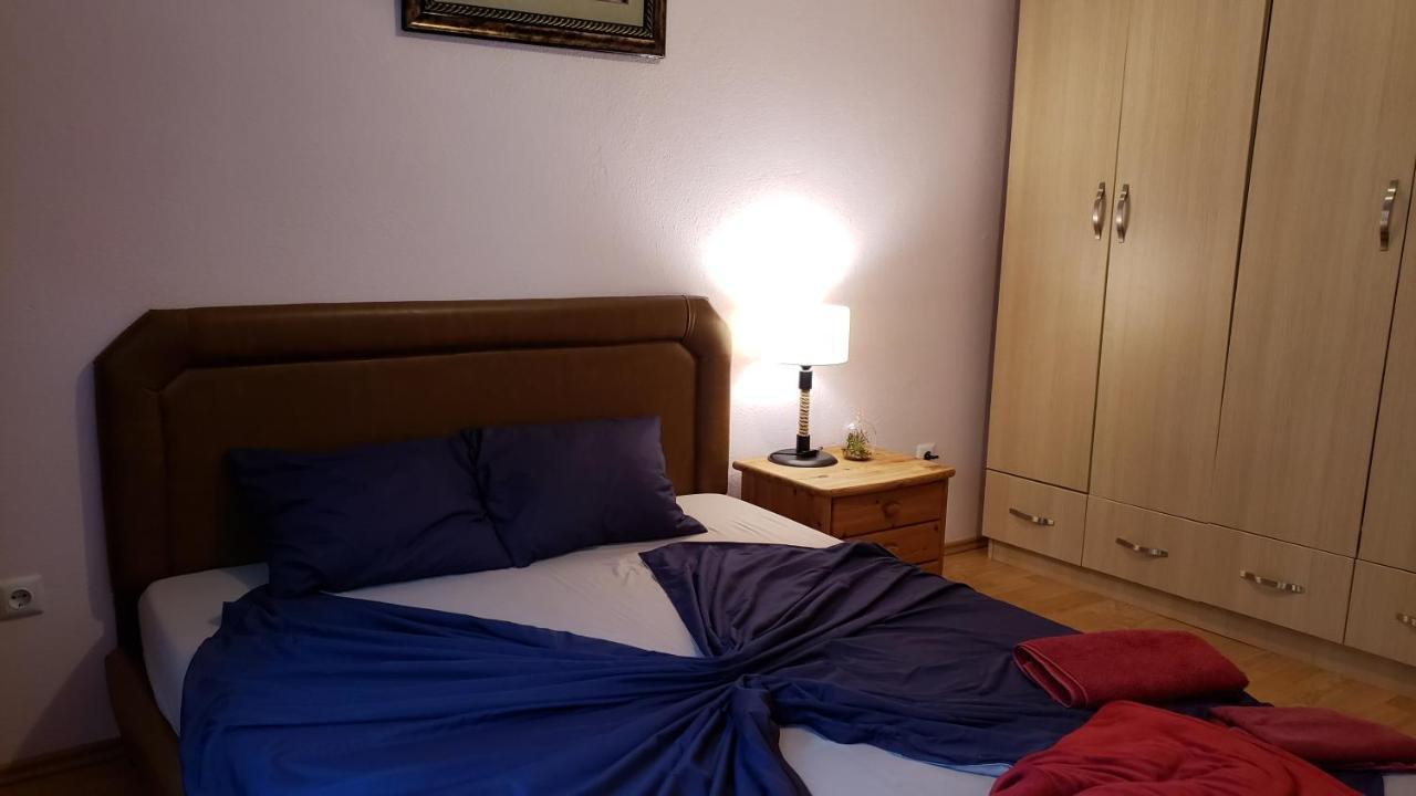 Spacious Downtown Apartment With A City View Prisztina Zewnętrze zdjęcie